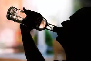 喝酒对人体有哪些伤害？怎样才能把喝酒的伤害降到低？